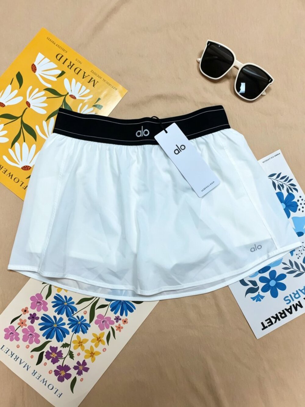 NWT☀️ALO Yoga Match Point Tennis Skirt🤍White - Picture 2 of 11